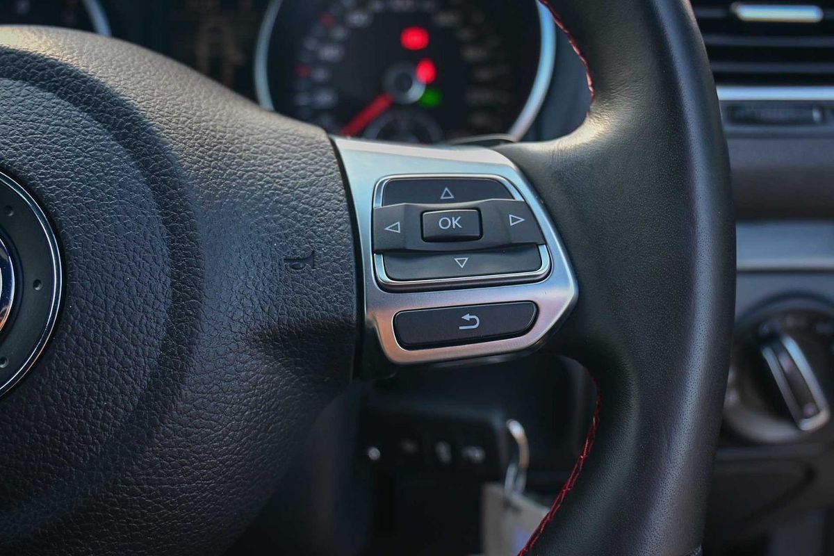 2010 Volkswagen Golf GTI VI
