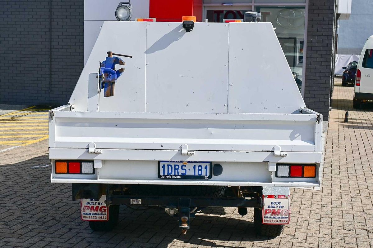 2011 Toyota Hilux SR KUN26R 4X4