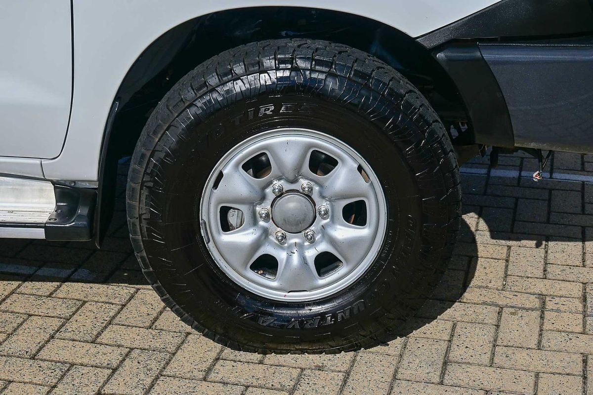 2011 Toyota Hilux SR KUN26R 4X4