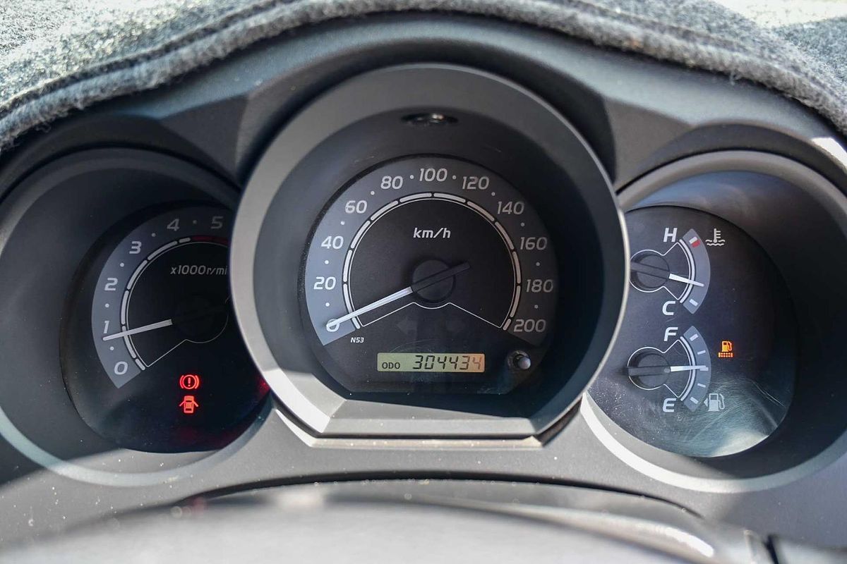 2011 Toyota Hilux SR KUN26R 4X4