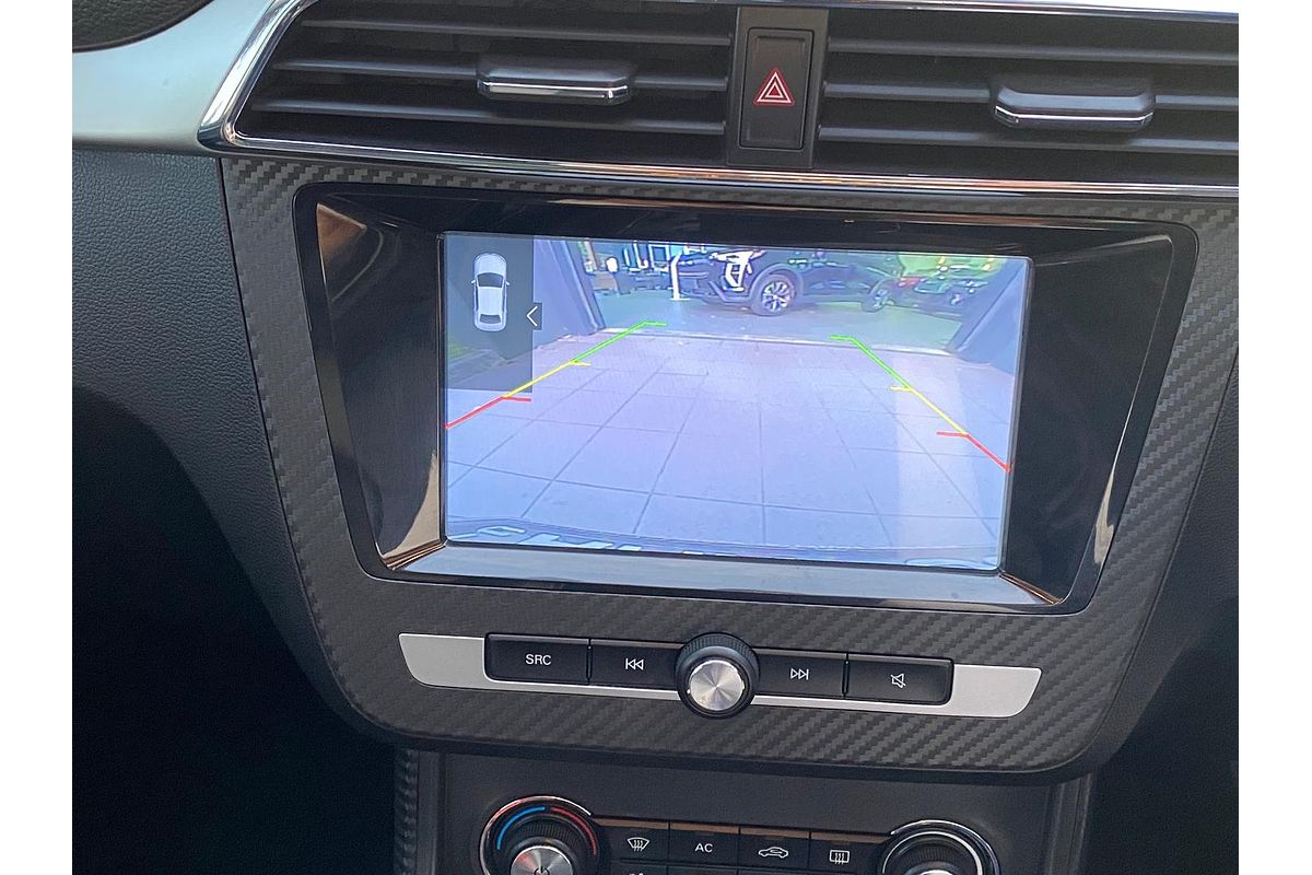 2017 MG ZS Essence AZS1
