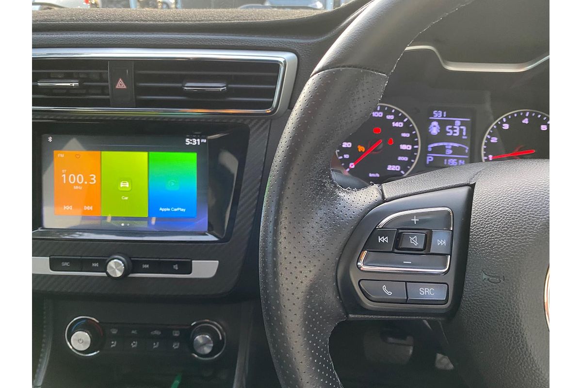 2017 MG ZS Essence AZS1