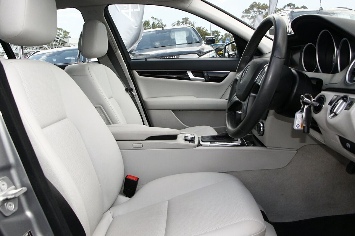2011 Mercedes-Benz C-Class C200 BlueEFFICIENCY W204