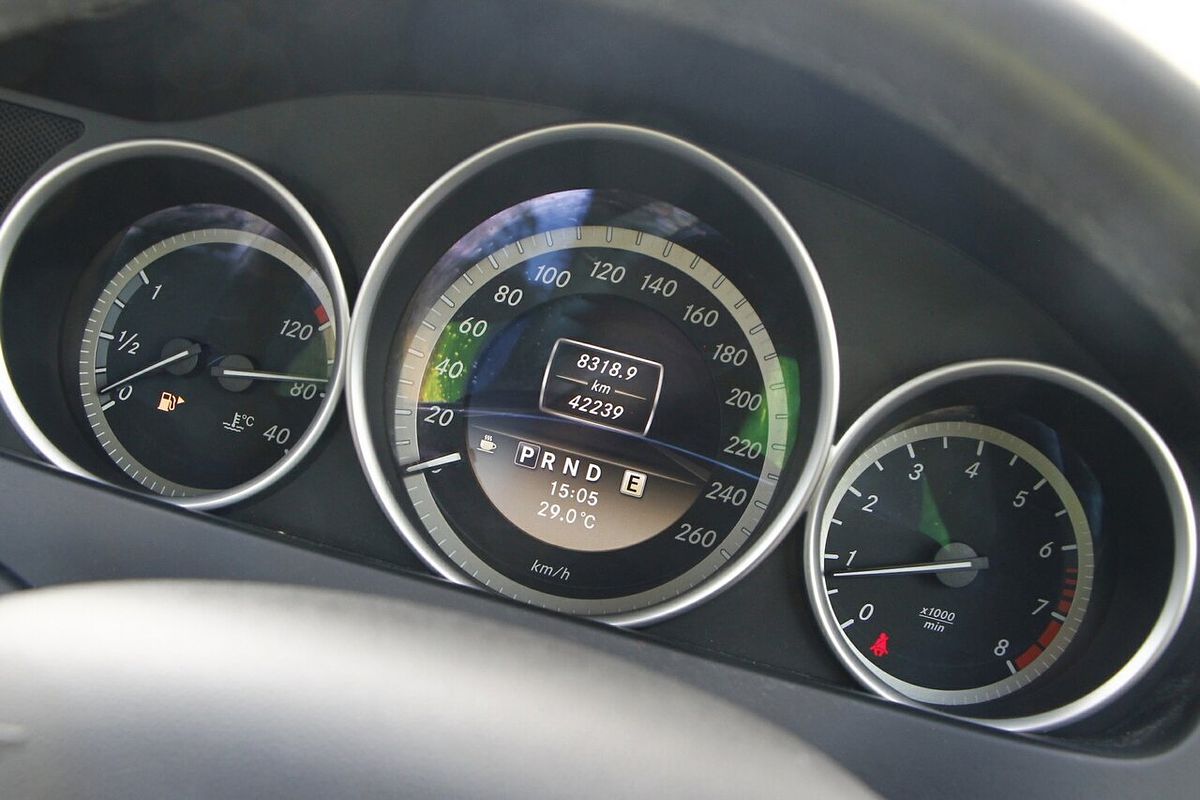 2011 Mercedes-Benz C-Class C200 BlueEFFICIENCY W204