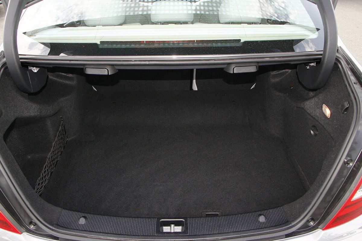 2011 Mercedes-Benz C-Class C200 BlueEFFICIENCY W204
