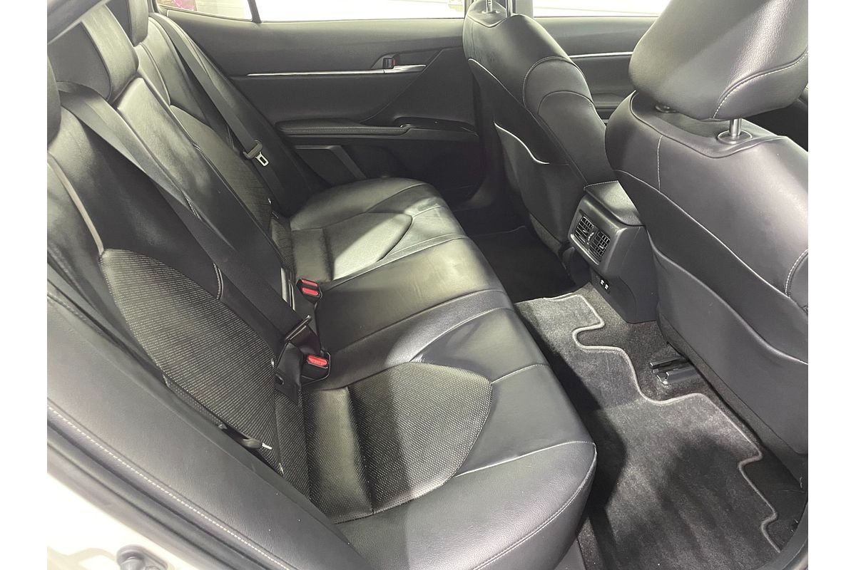 2019 Toyota Camry SX GSV70R