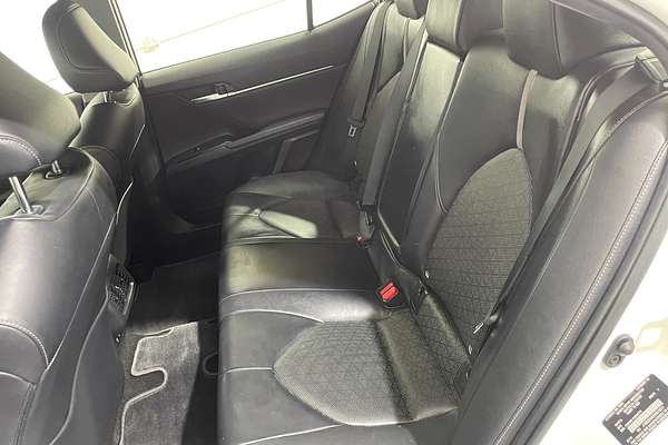 2019 Toyota Camry SX GSV70R