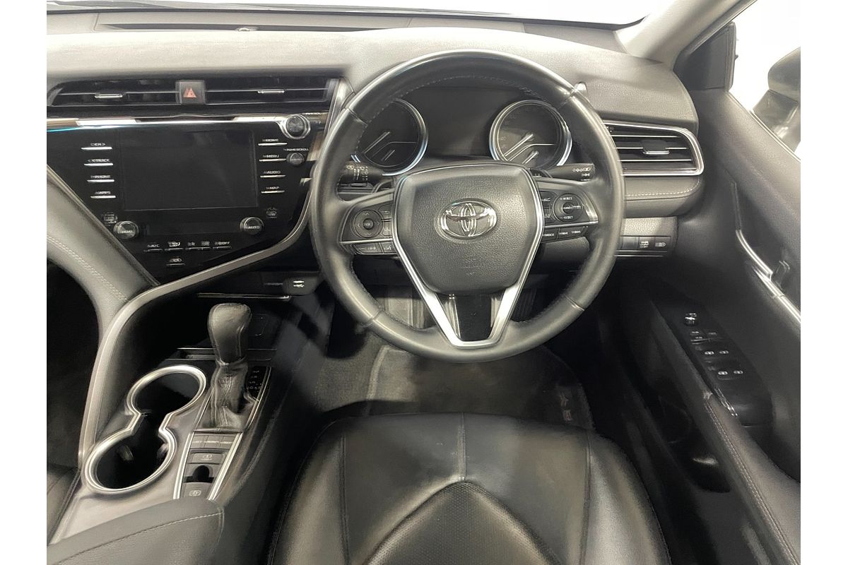 2019 Toyota Camry SX GSV70R