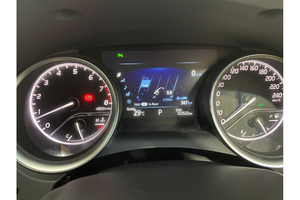 2019 Toyota Camry SX GSV70R