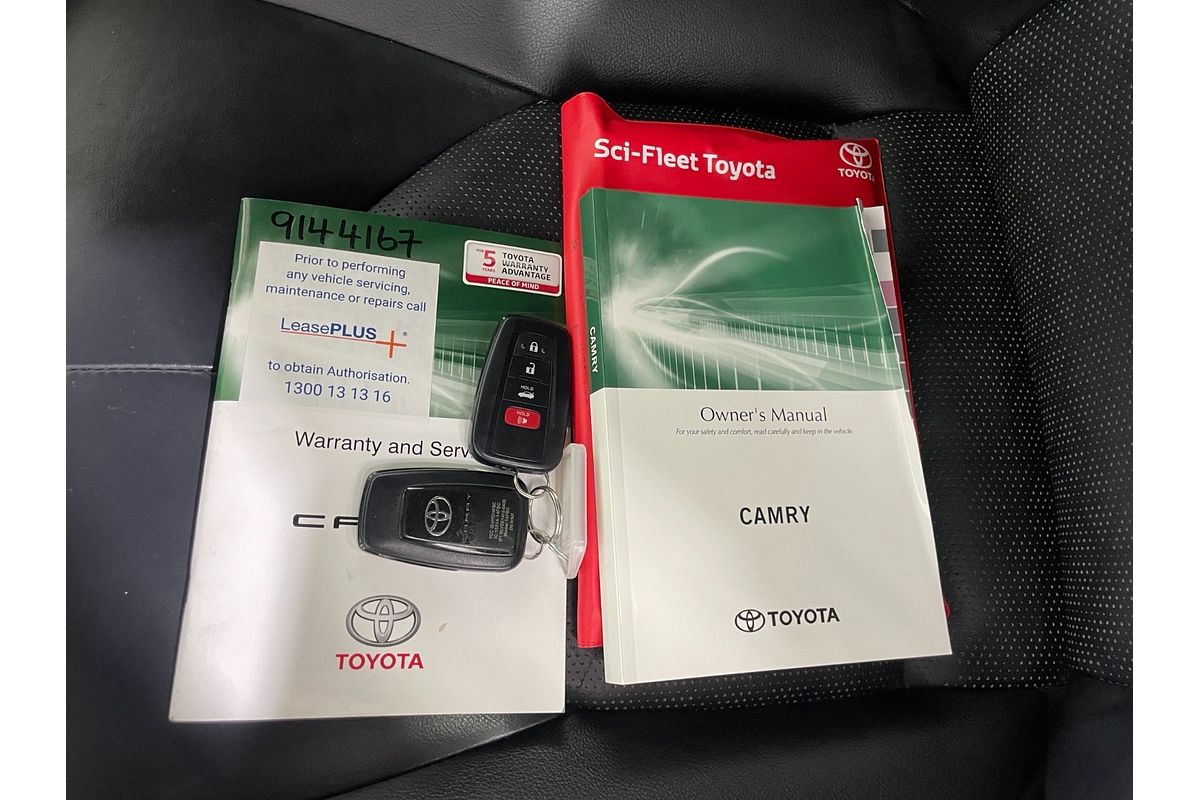 2019 Toyota Camry SX GSV70R