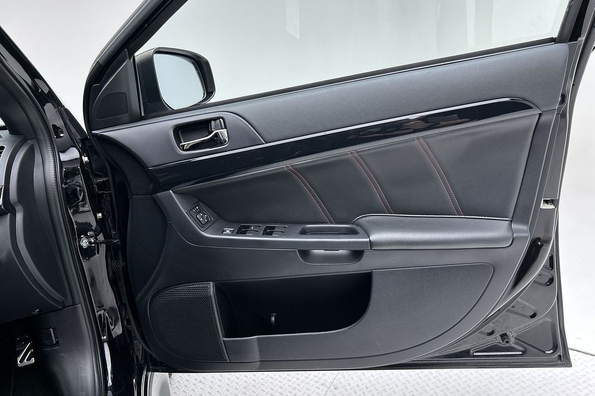 2017 Mitsubishi Lancer Black Edition CF