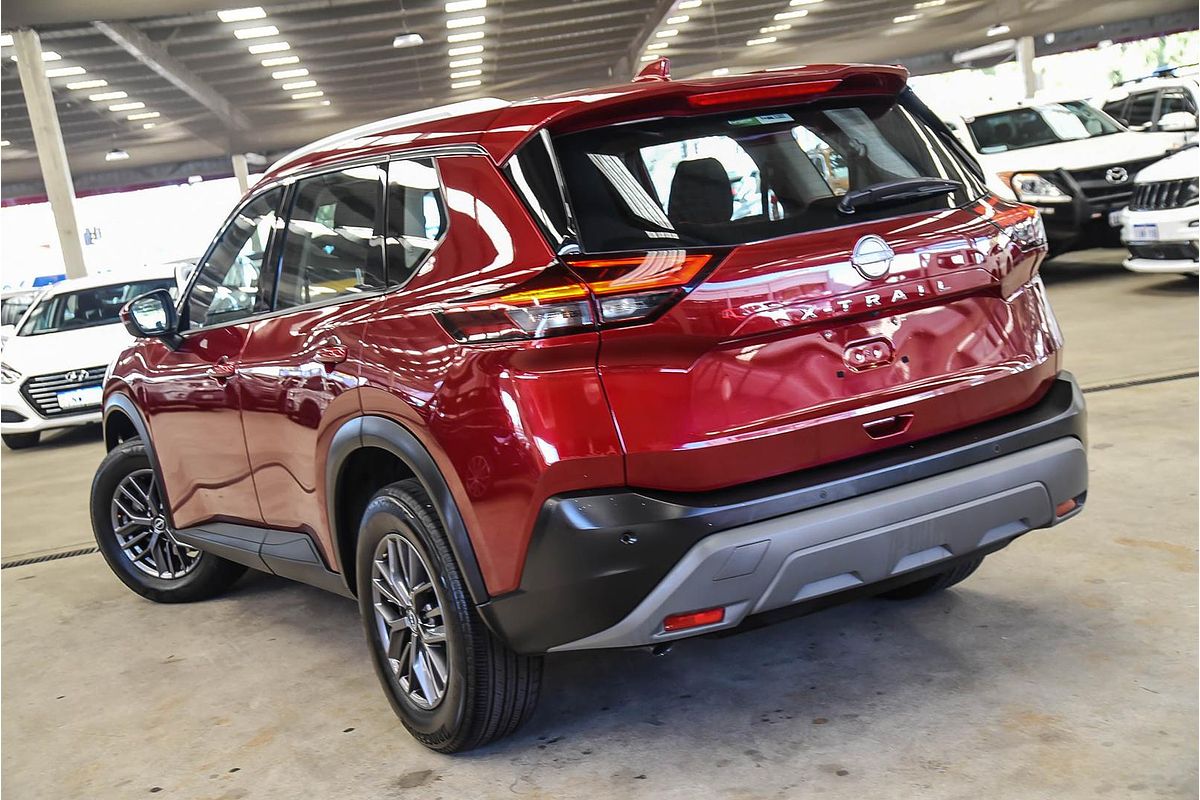 2024 Nissan X-TRAIL ST T33