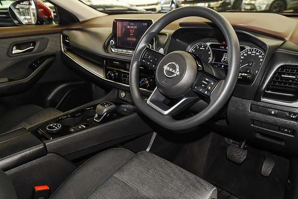 2024 Nissan X-TRAIL ST T33