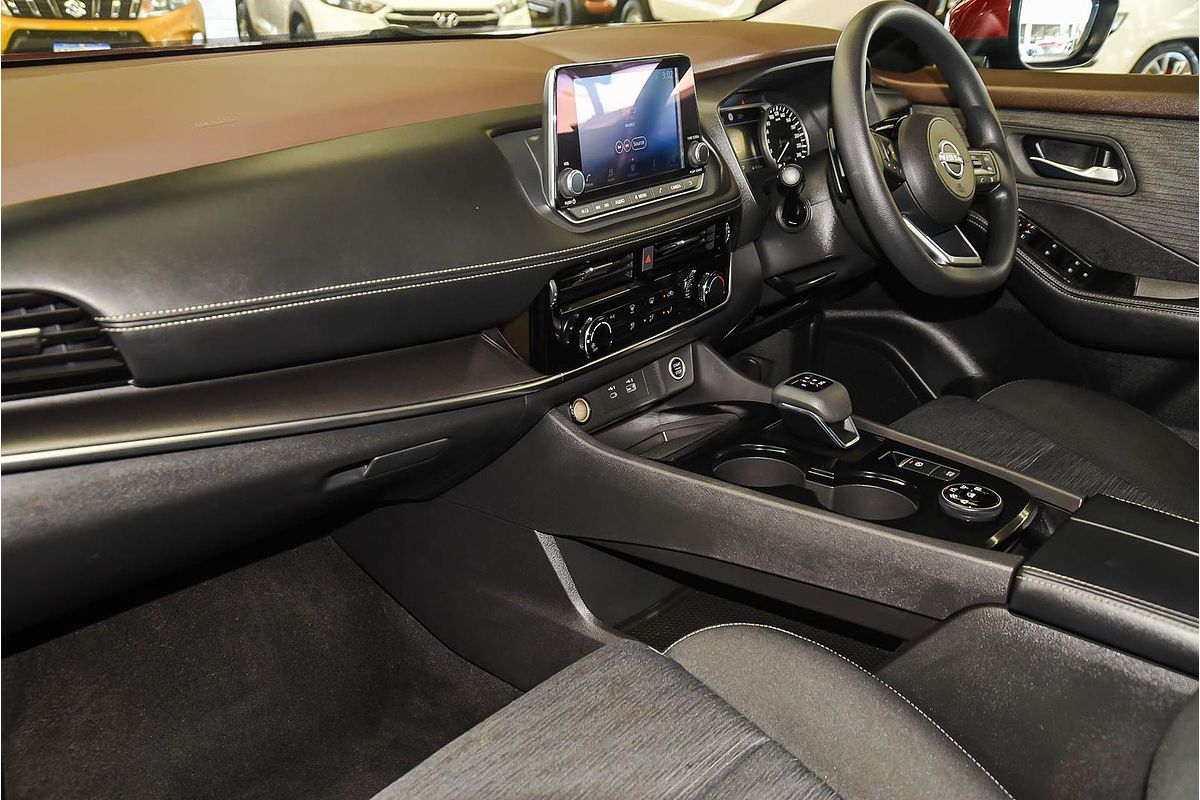 2024 Nissan X-TRAIL ST T33
