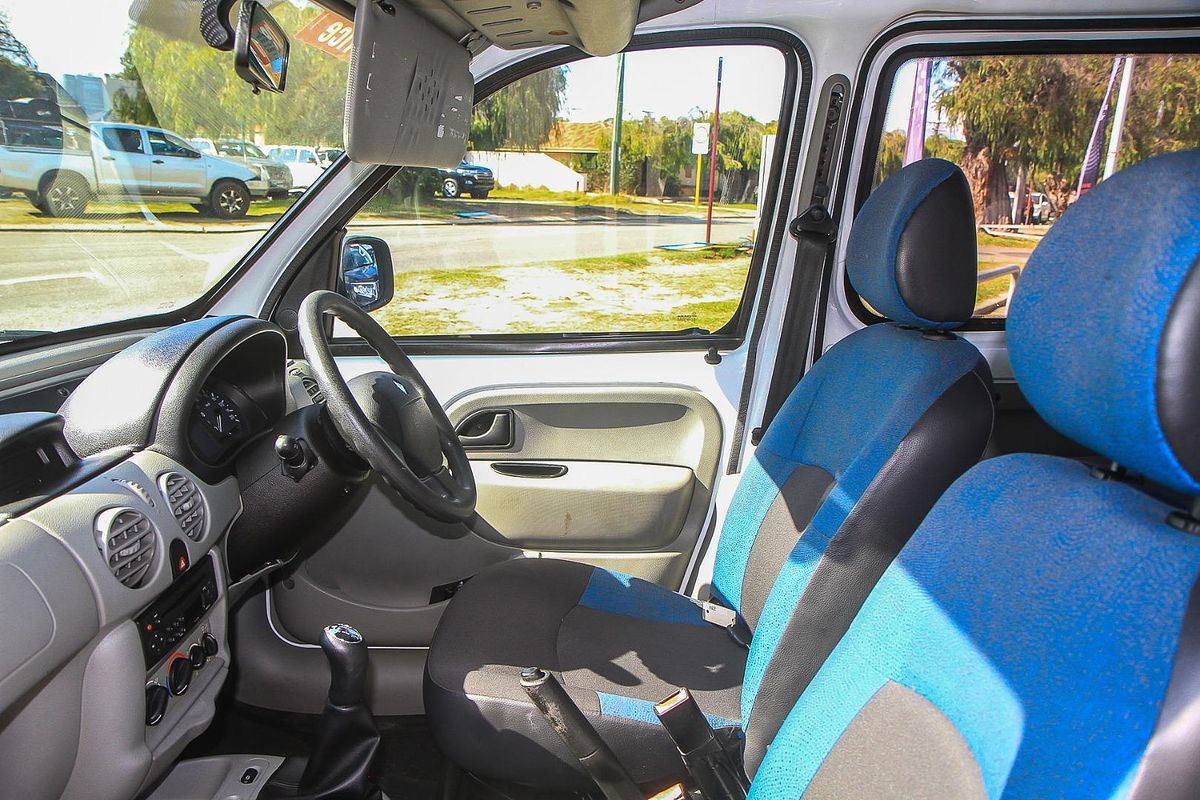 2009 Renault Kangoo F76
