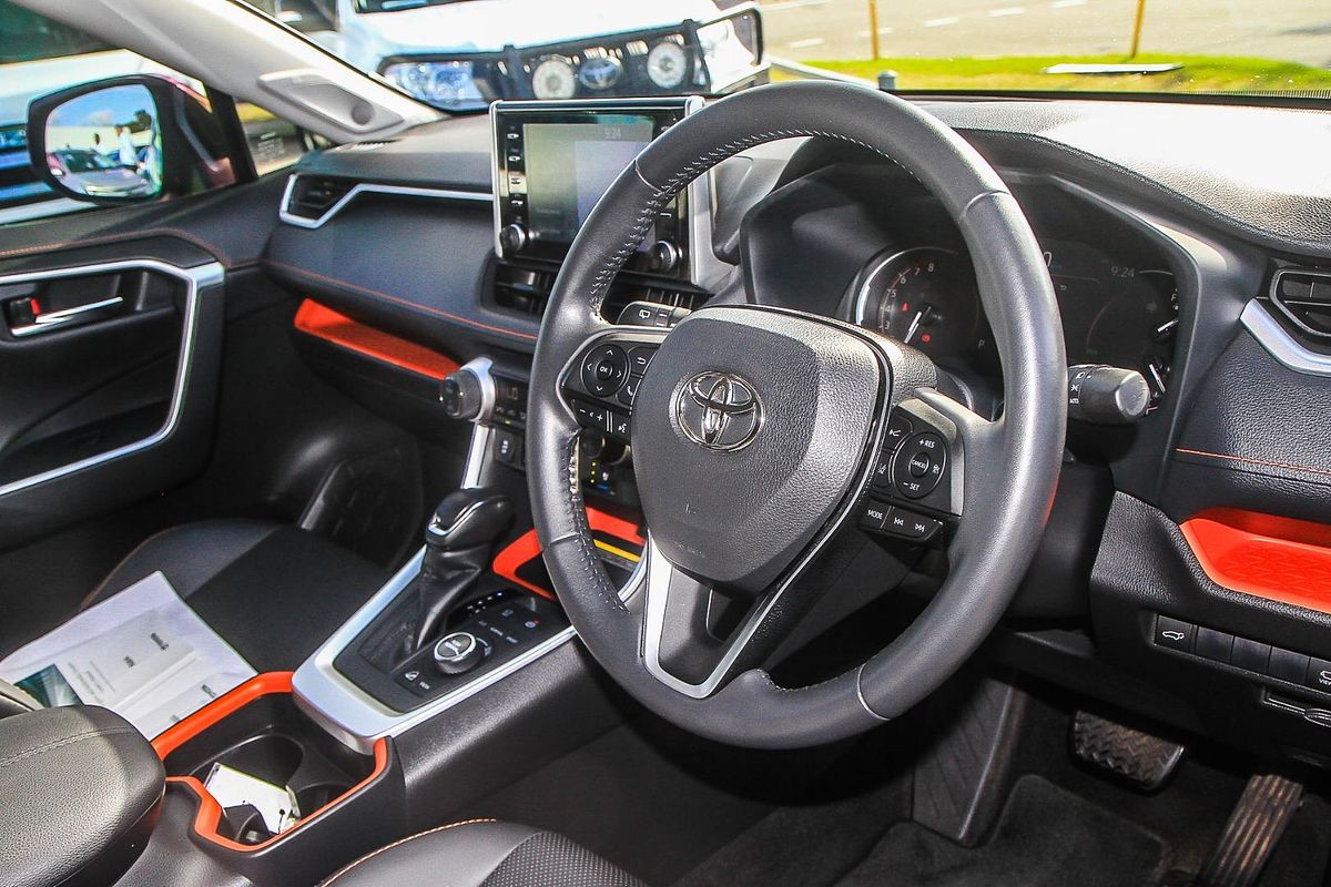 2021 Toyota RAV4 Edge AXAA54R