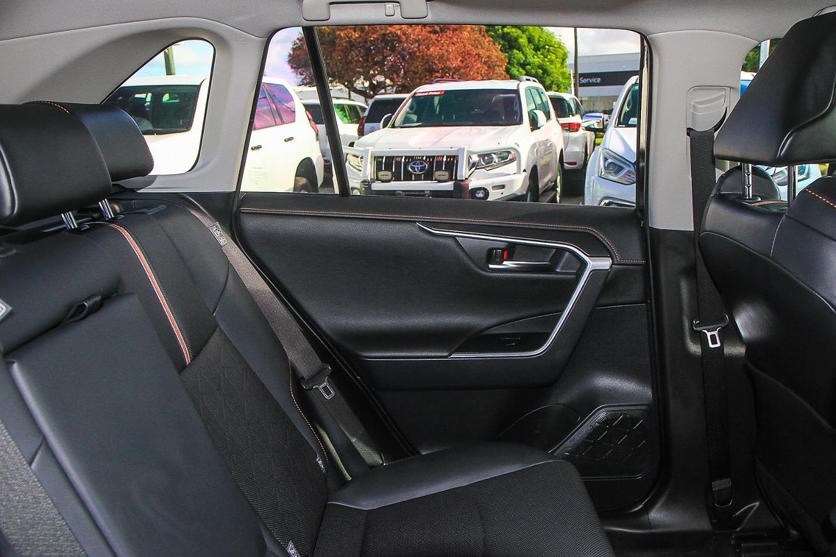 2021 Toyota RAV4 Edge AXAA54R