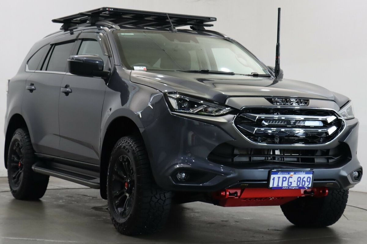 2021 Isuzu MU-X LS-T