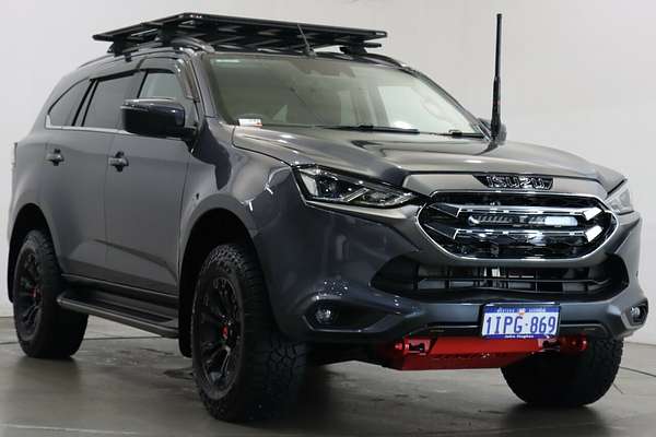 2021 Isuzu MU-X LS-T