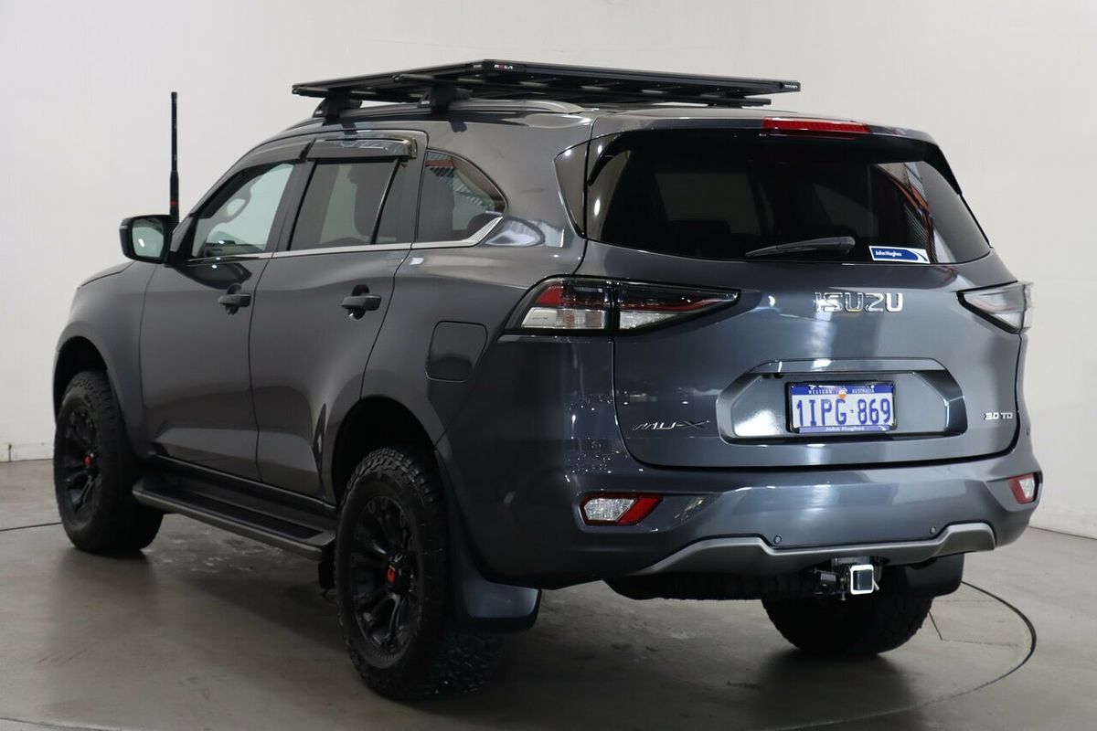 2021 Isuzu MU-X LS-T