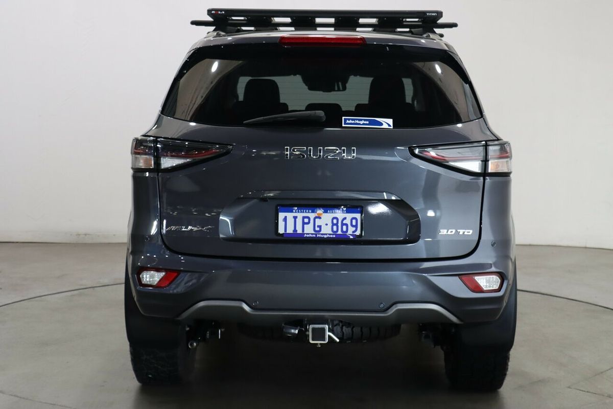 2021 Isuzu MU-X LS-T