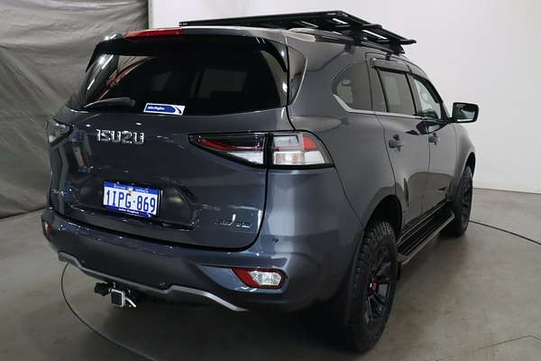 2021 Isuzu MU-X LS-T