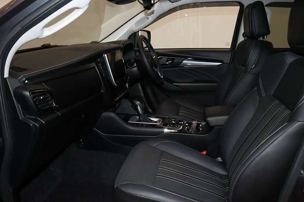 2021 Isuzu MU-X LS-T
