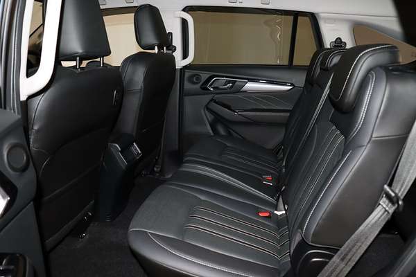 2021 Isuzu MU-X LS-T