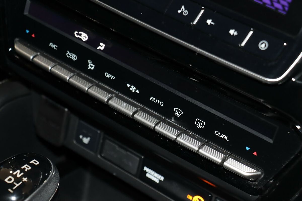 2021 Isuzu MU-X LS-T