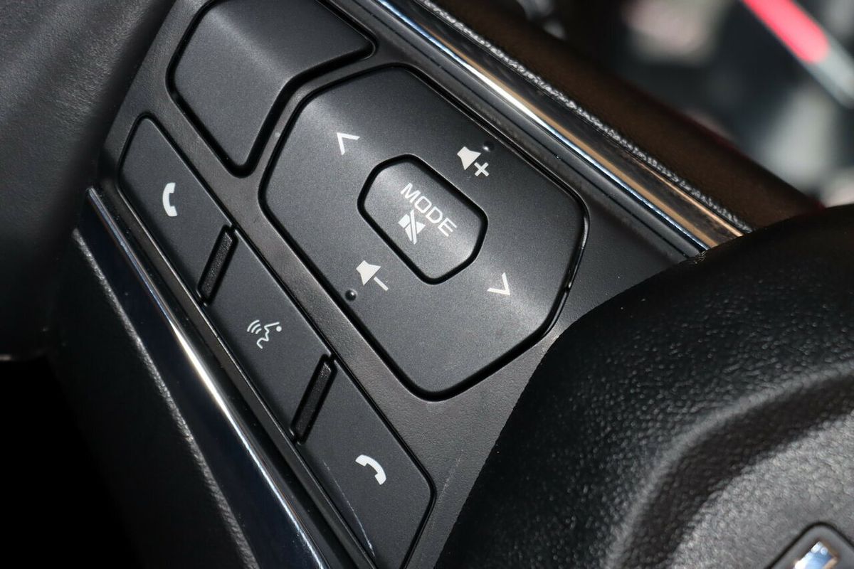 2021 Isuzu MU-X LS-T