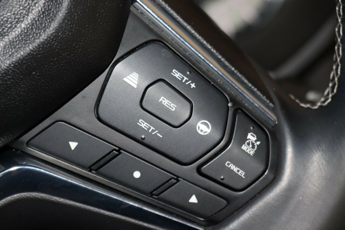 2021 Isuzu MU-X LS-T