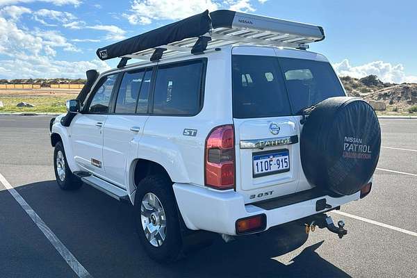2016 Nissan Patrol Legend Edition Y61