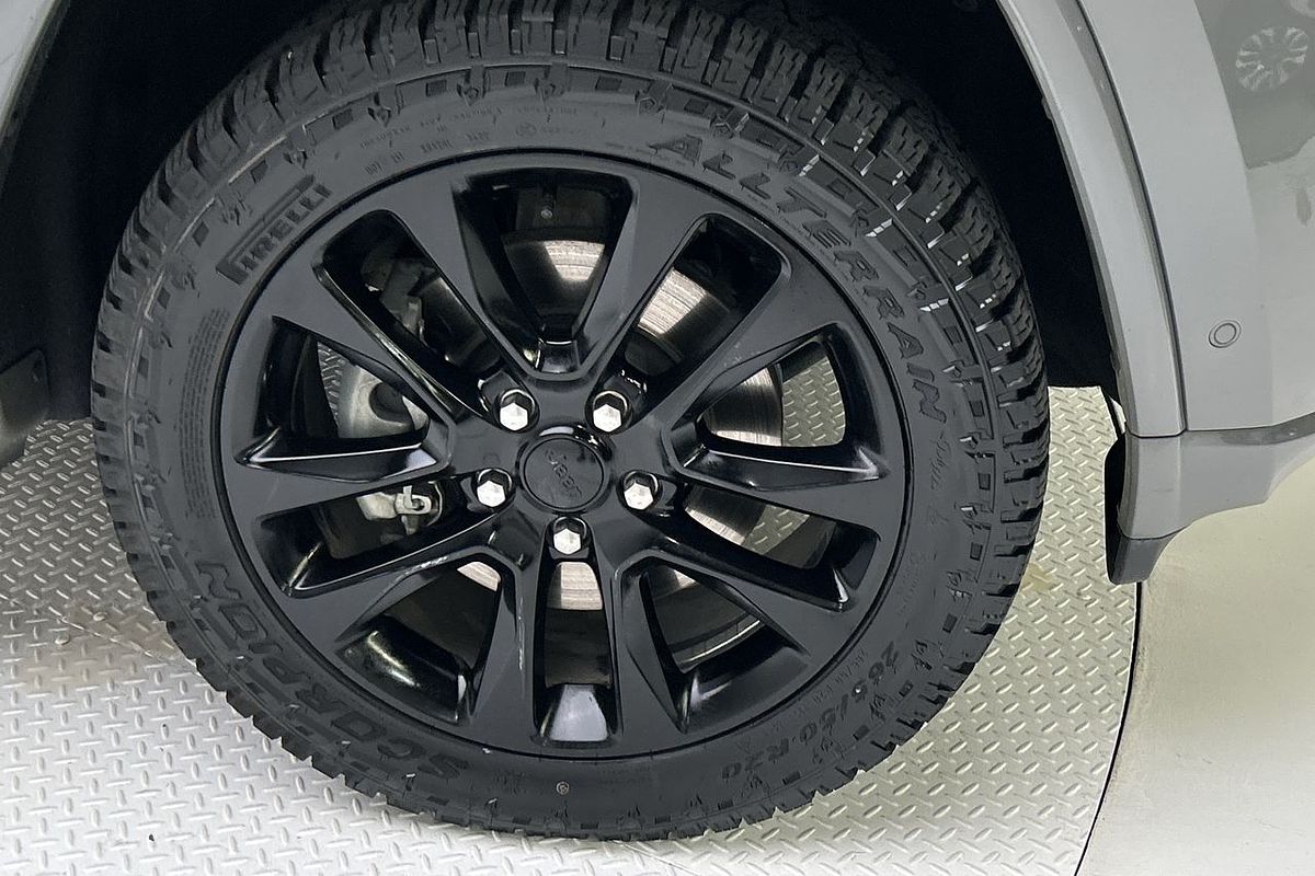 2021 Jeep Grand Cherokee Night Eagle WK