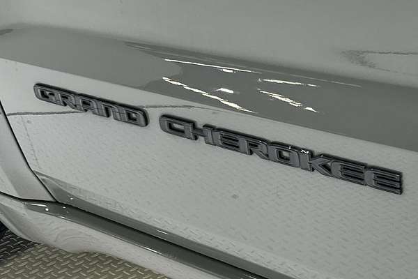 2021 Jeep Grand Cherokee Night Eagle WK