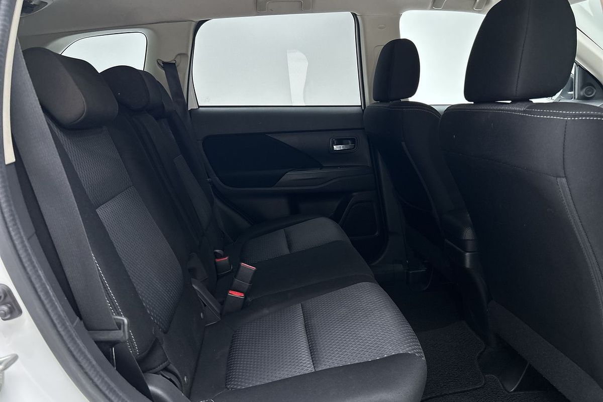 2017 Mitsubishi Outlander LS ZK
