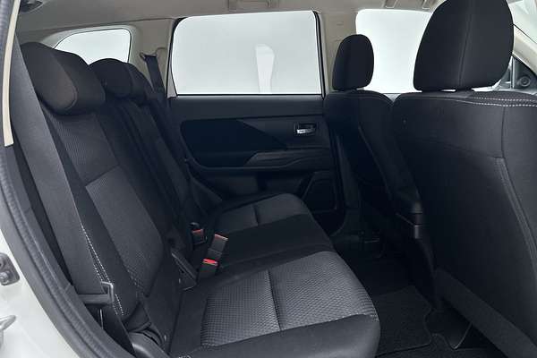 2017 Mitsubishi Outlander LS ZK
