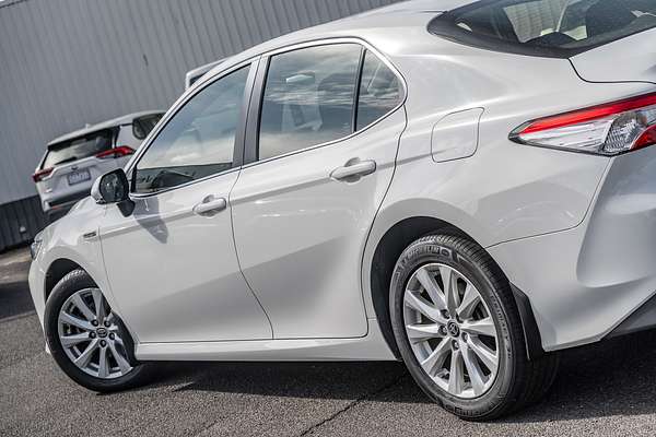 2020 Toyota Camry Hybrid