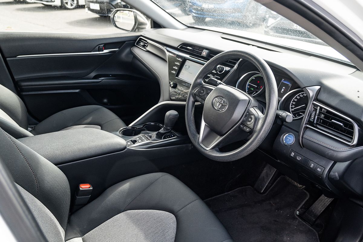 2020 Toyota Camry Hybrid