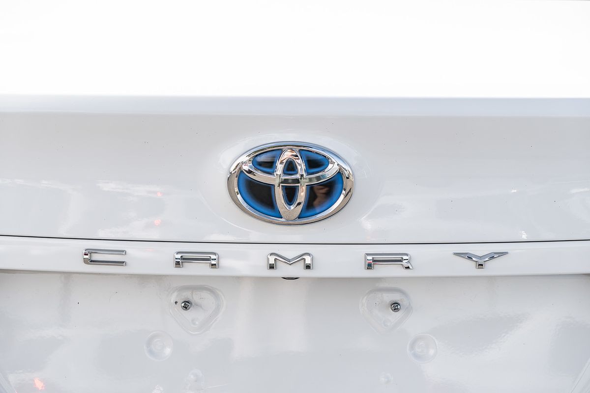2019 Toyota Camry Hybrid