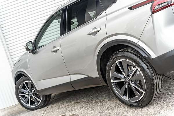 2024 Nissan QASHQAI ST-L J12