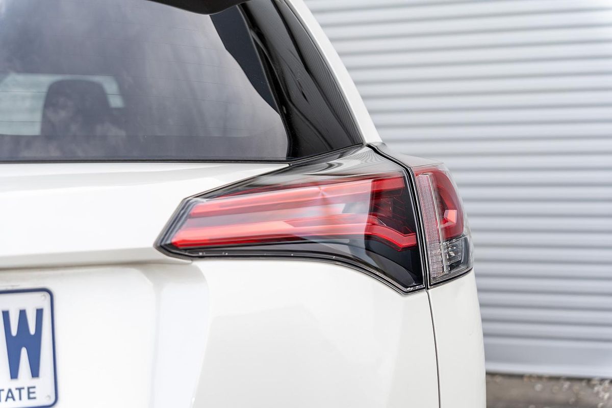 2017 Toyota RAV4 GXL ZSA42R