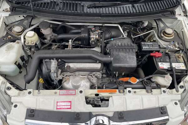 2003 Daihatsu Sirion  M100RS