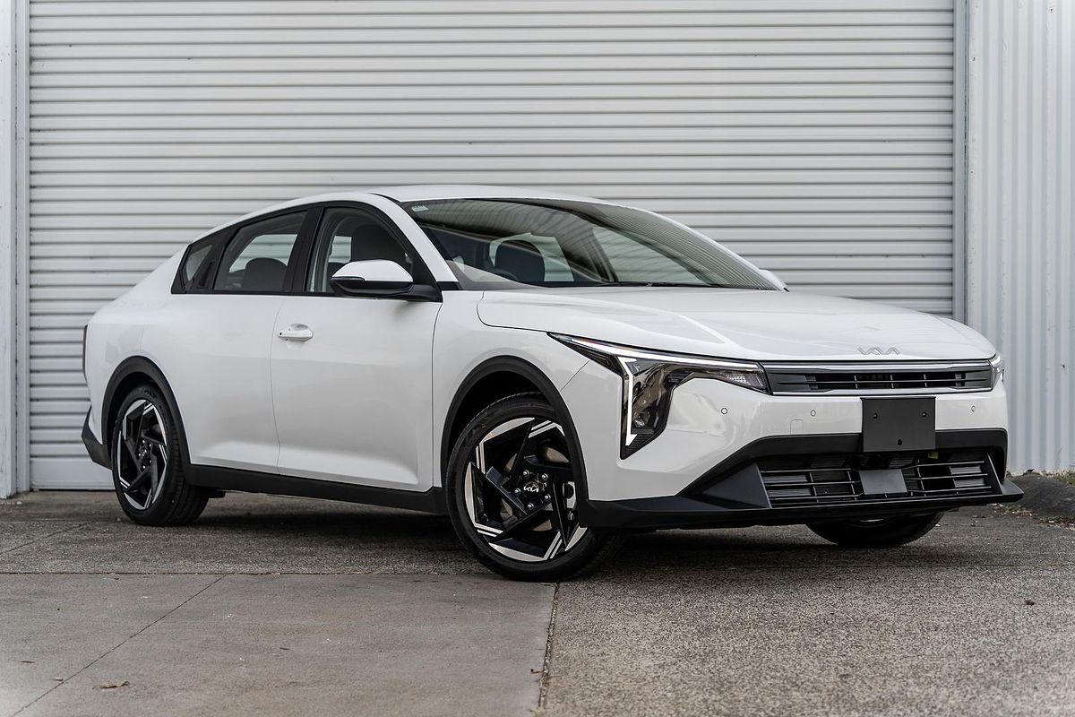 2025 Kia K4 Sport+ CL4m
