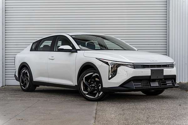 2025 Kia K4 Sport+ CL4m