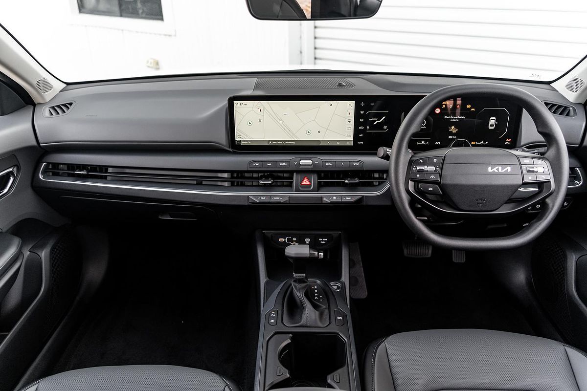 2025 Kia K4 Sport+ CL4m
