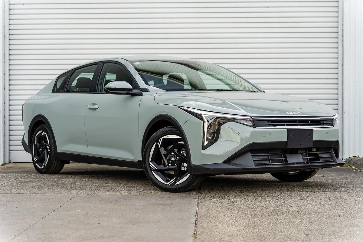 2025 Kia K4 Sport CL4m