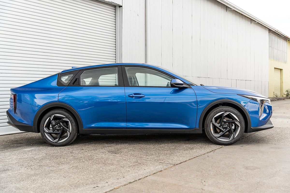 2025 Kia K4 Sport+ CL4m