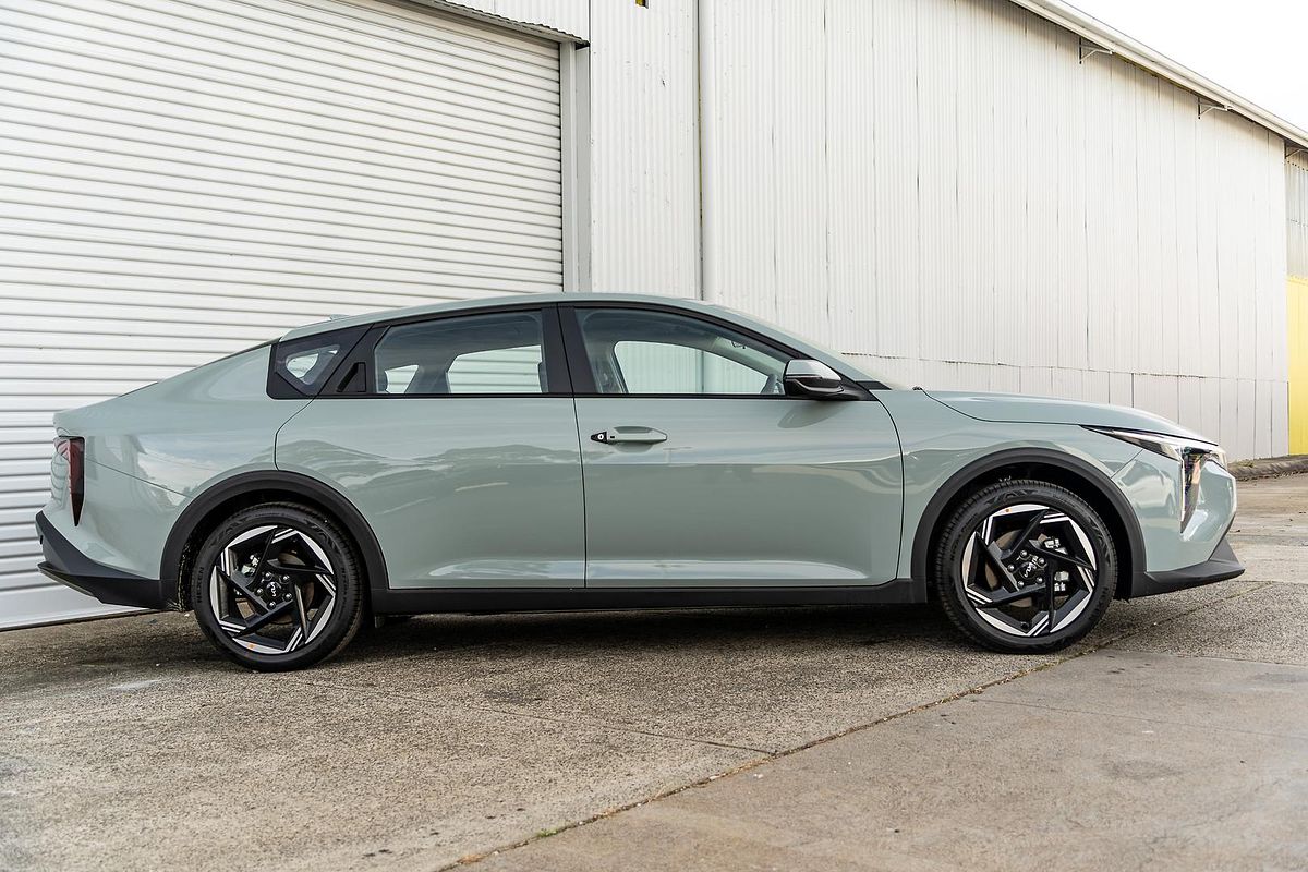 2025 Kia K4 Sport CL4m