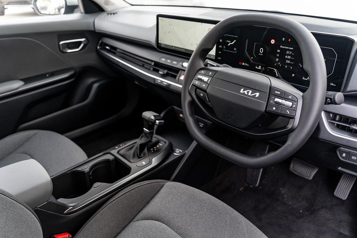 2025 Kia K4 Sport CL4m