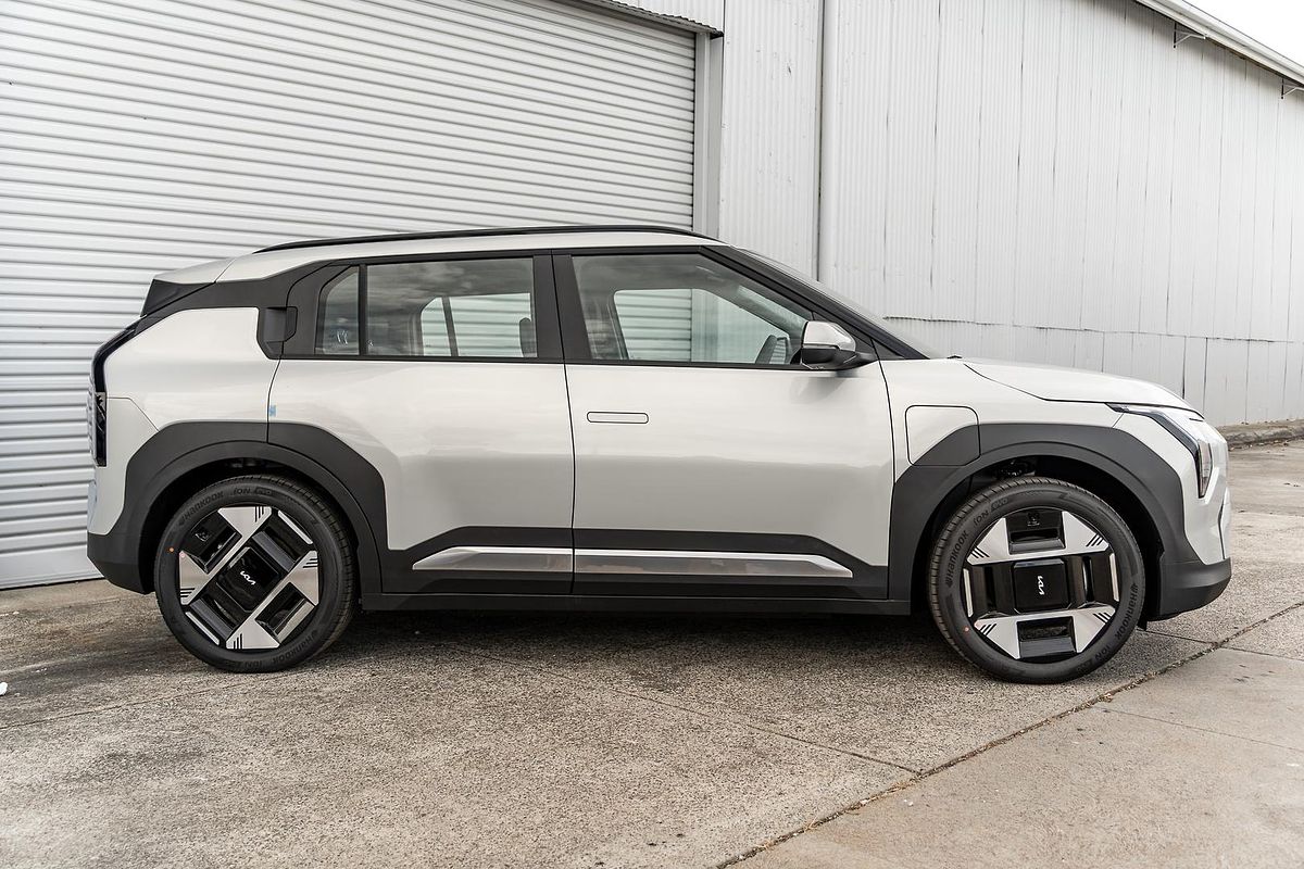 2025 Kia EV3 Earth Long Range SV